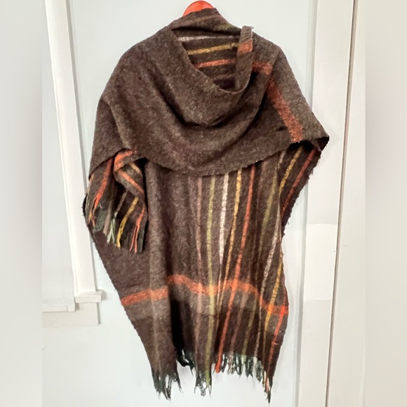 Vintage stripe 100% alpaca asymmetrical felted ruana / poncho / shawl - Picture 2 of 5
